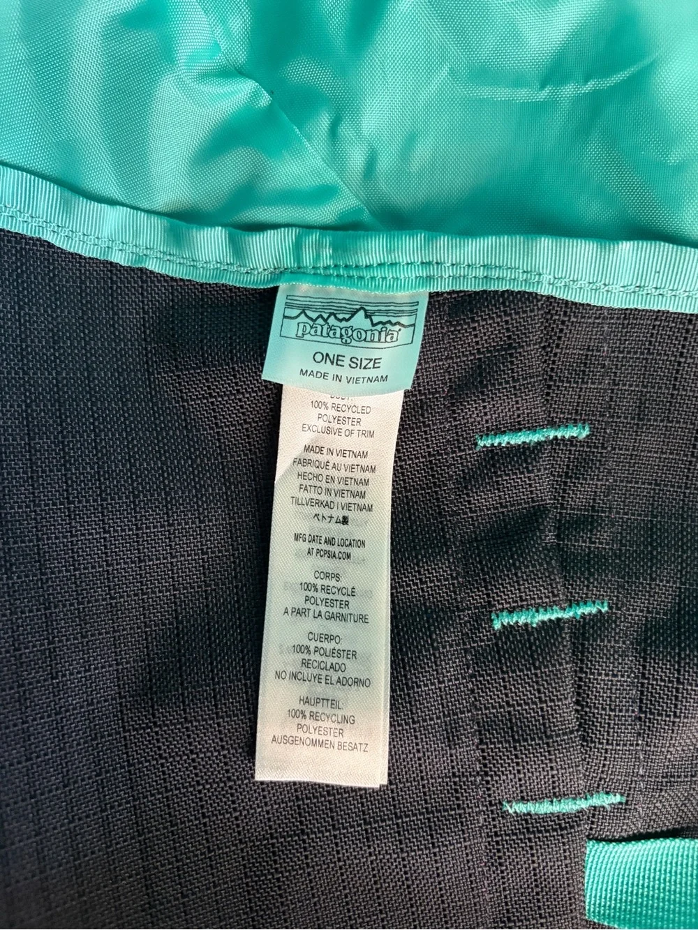 Patagonia Black Hole Duffel Bag 70L Backpack #49347 Pitch Blue